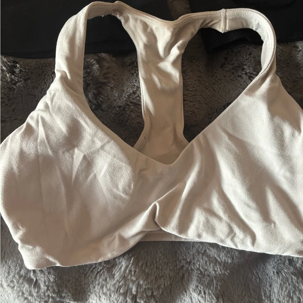 Lot of 3 XS sports bras.  Oner active soft motion and free people. - Picture 4 of 10